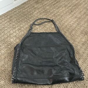 Black leather bag w chain